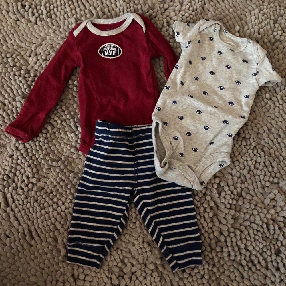 Carter’s newborn set